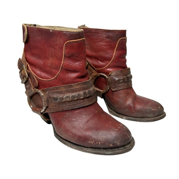 Freebird by Steven Red Ankle Boots - Picture 1 of 16